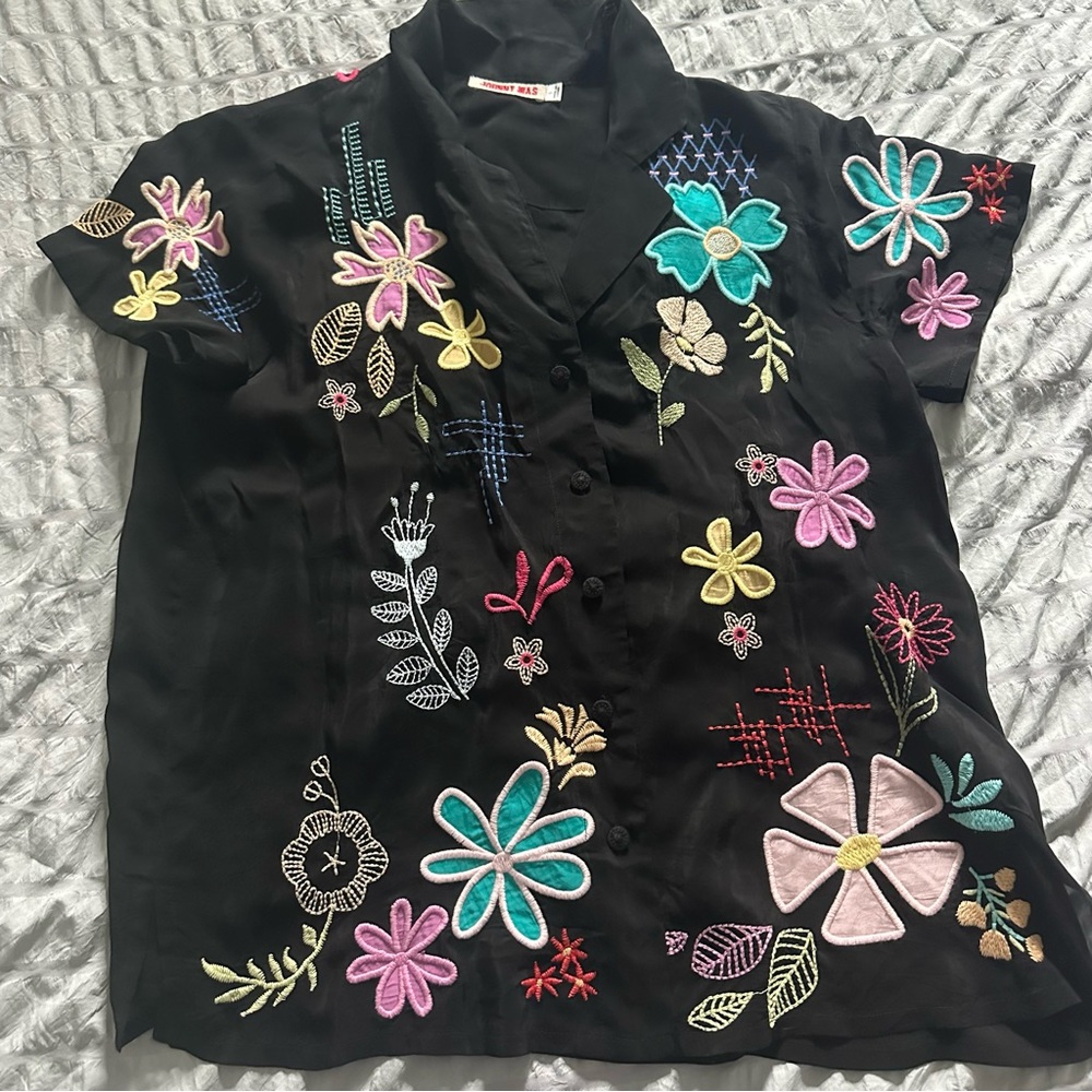 JOHNNY WAS Short Sleeve Button Down Blouse